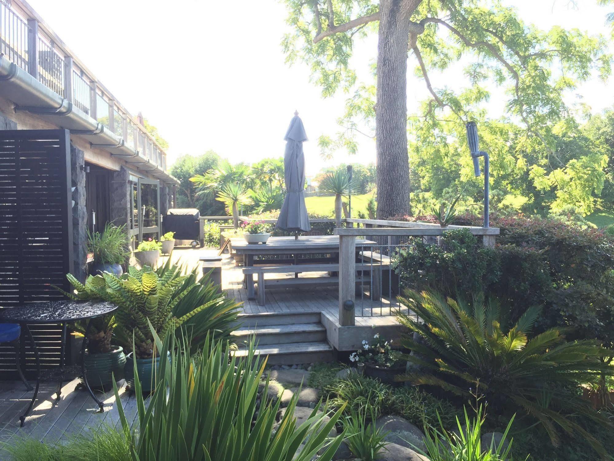 Matua Lodge Tauranga Ngoại thất bức ảnh
